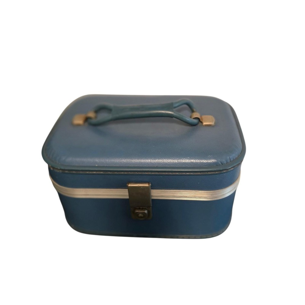 Vintage Blue Hard Shell Train Case Makeup Vanity Travel Bag Mirror Mid Century - Picture 2 of 11